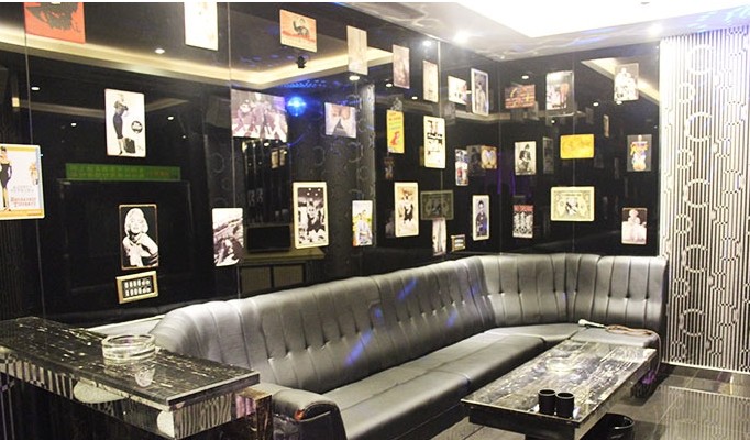 新鄉(xiāng)嘉年華KTV設(shè)計 塑造高雅時尚的視覺空間