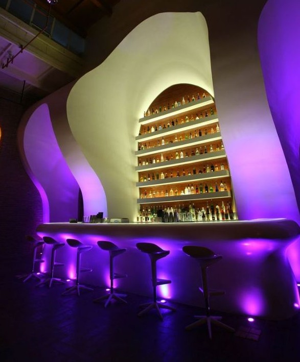 藝術(shù)酒吧設(shè)計(jì)