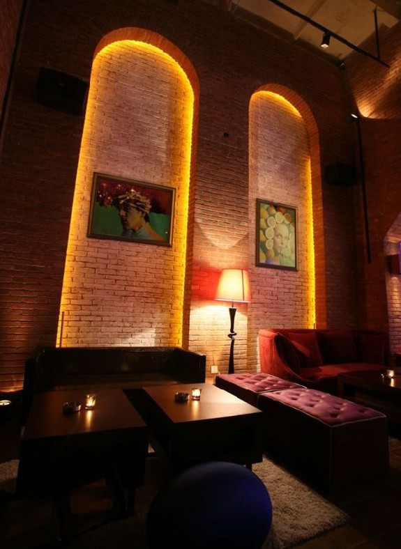 藝術(shù)酒吧設(shè)計(jì)