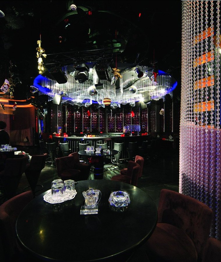 富有神秘色彩的夢幻KTV設(shè)計效果圖