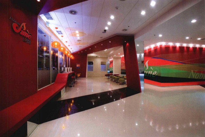 一個活力四射的空間——六月貴族KTV