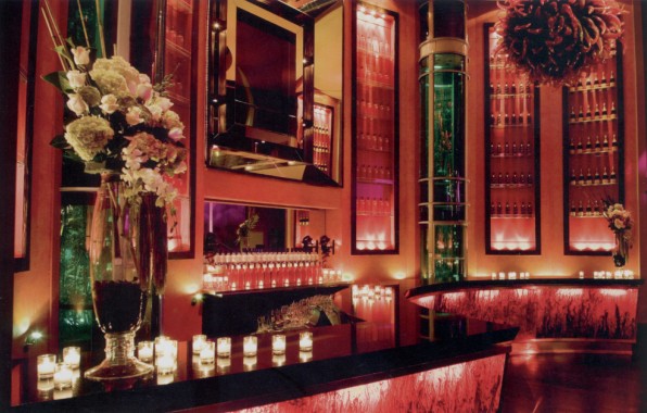 SET酒吧設(shè)計——以現(xiàn)代、時尚、絢麗為主題